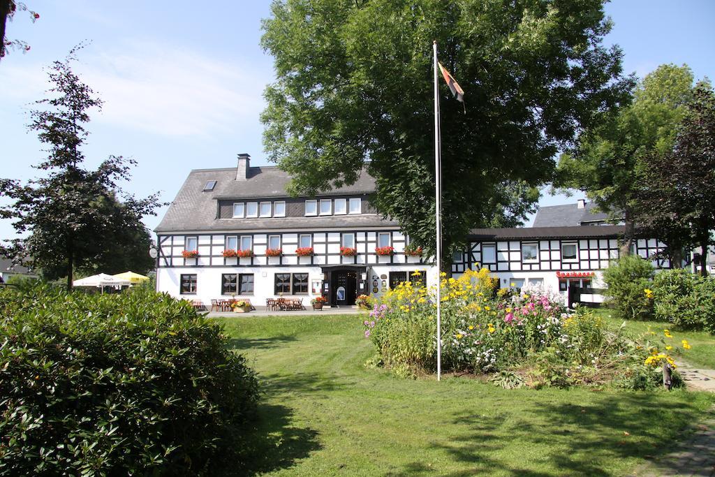 Ferienwohnungen Landgasthof Gilsbach Winterberg Exterior foto